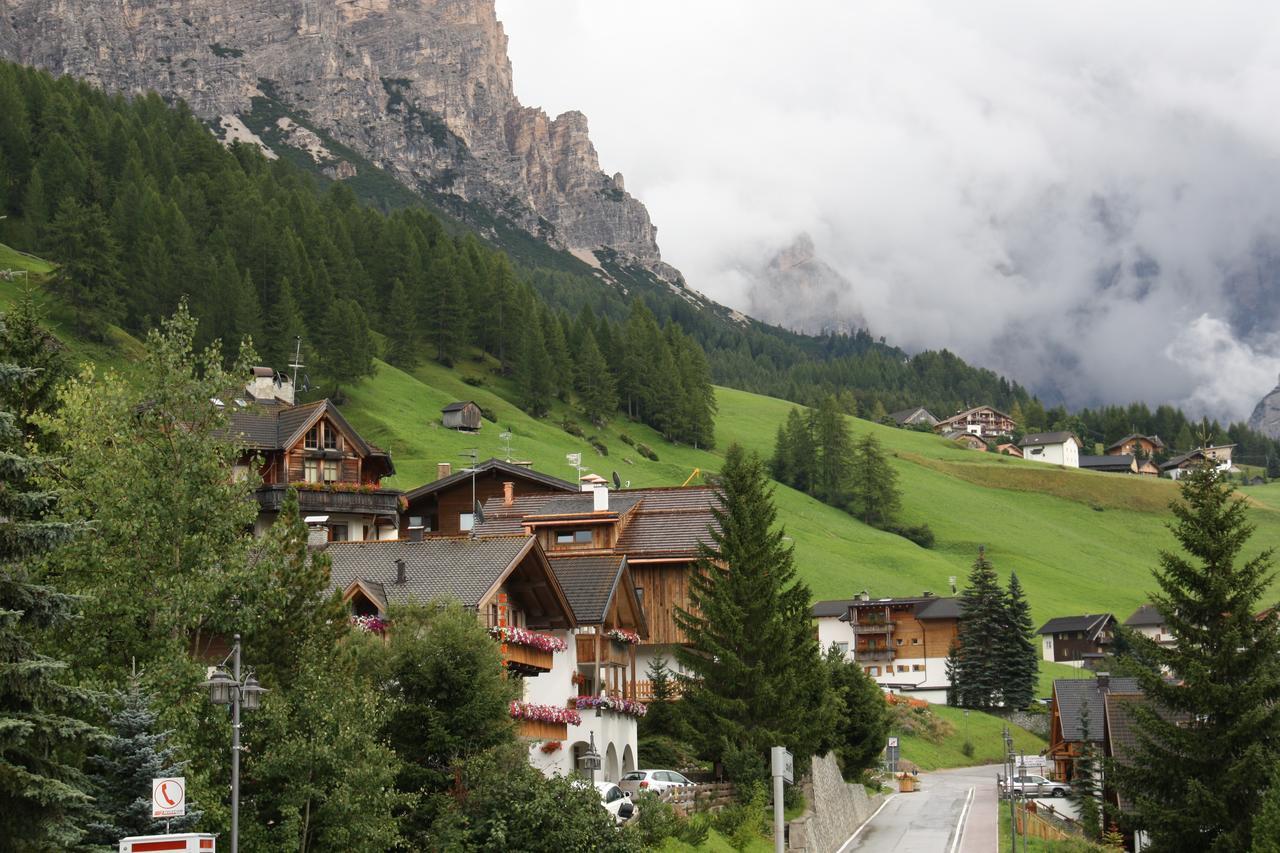 Residence Vajolet San Cassiano Extérieur photo
